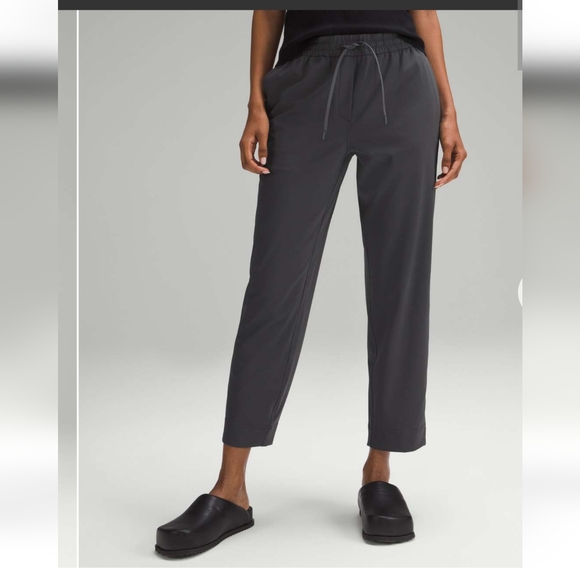 Lululemon Tapered Leg Mid-Rise Pant 7/8Length Size Large - Picture 4 of 16